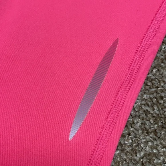 Under Armour Heat Gear Large Breast Cancer Compression Capri Leggings Pink - Picture 7 of 10